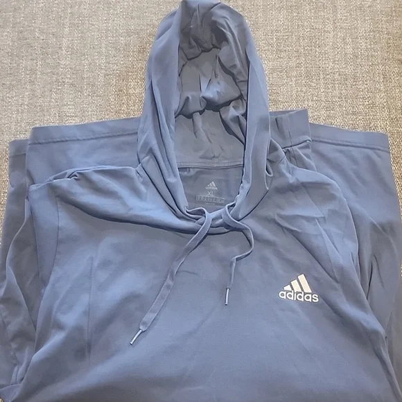 Men's Adidas Sweatshirt - Picture 2 of 2